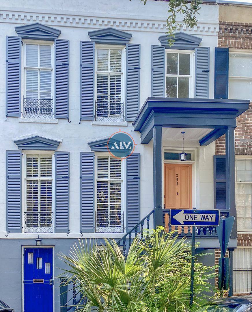 Apartment for rent at 208 E Taylor, Savannah, GA 31401