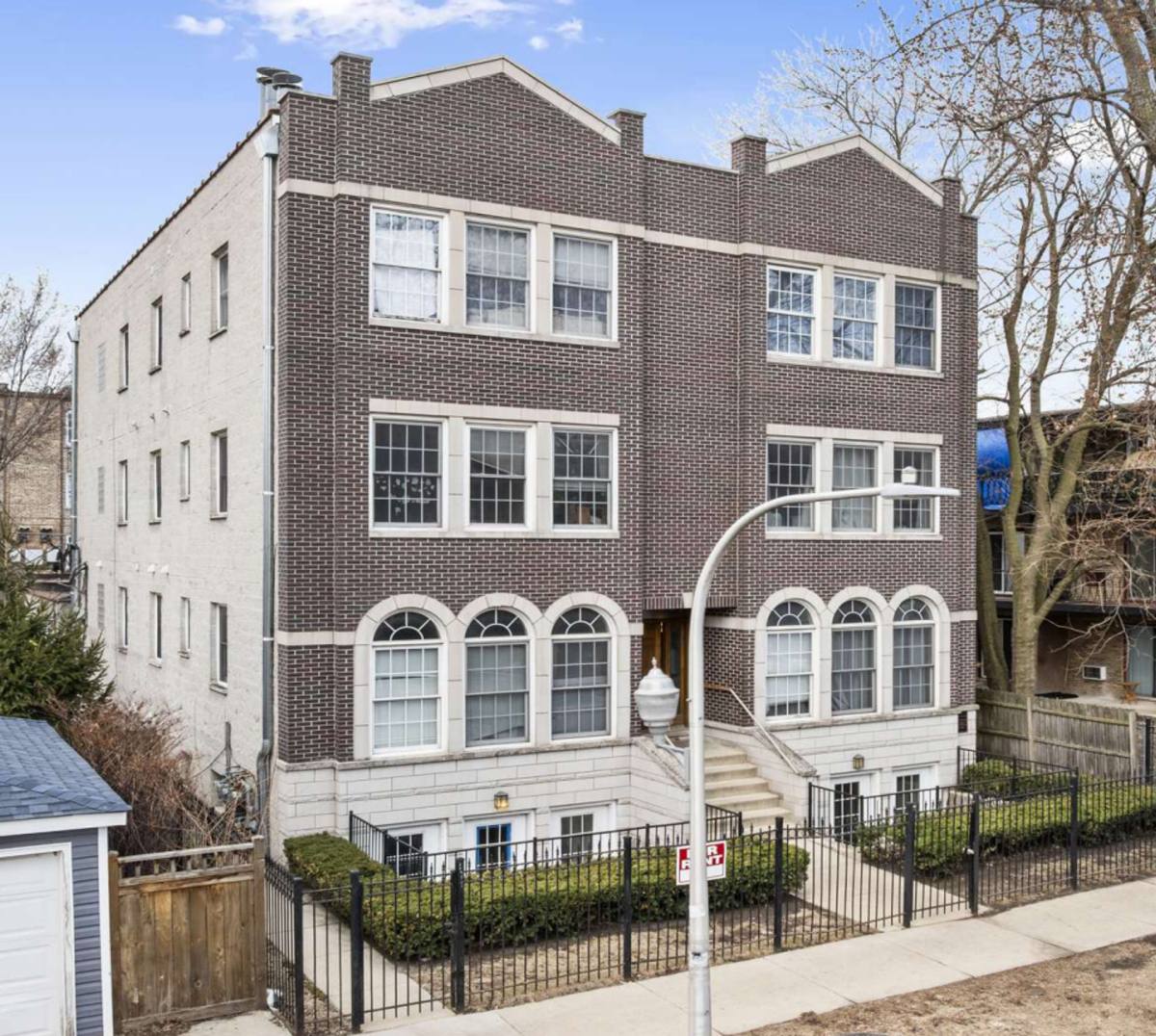 Apartment for rent at 7410 N Winchester Ave, Chicago, IL 60626