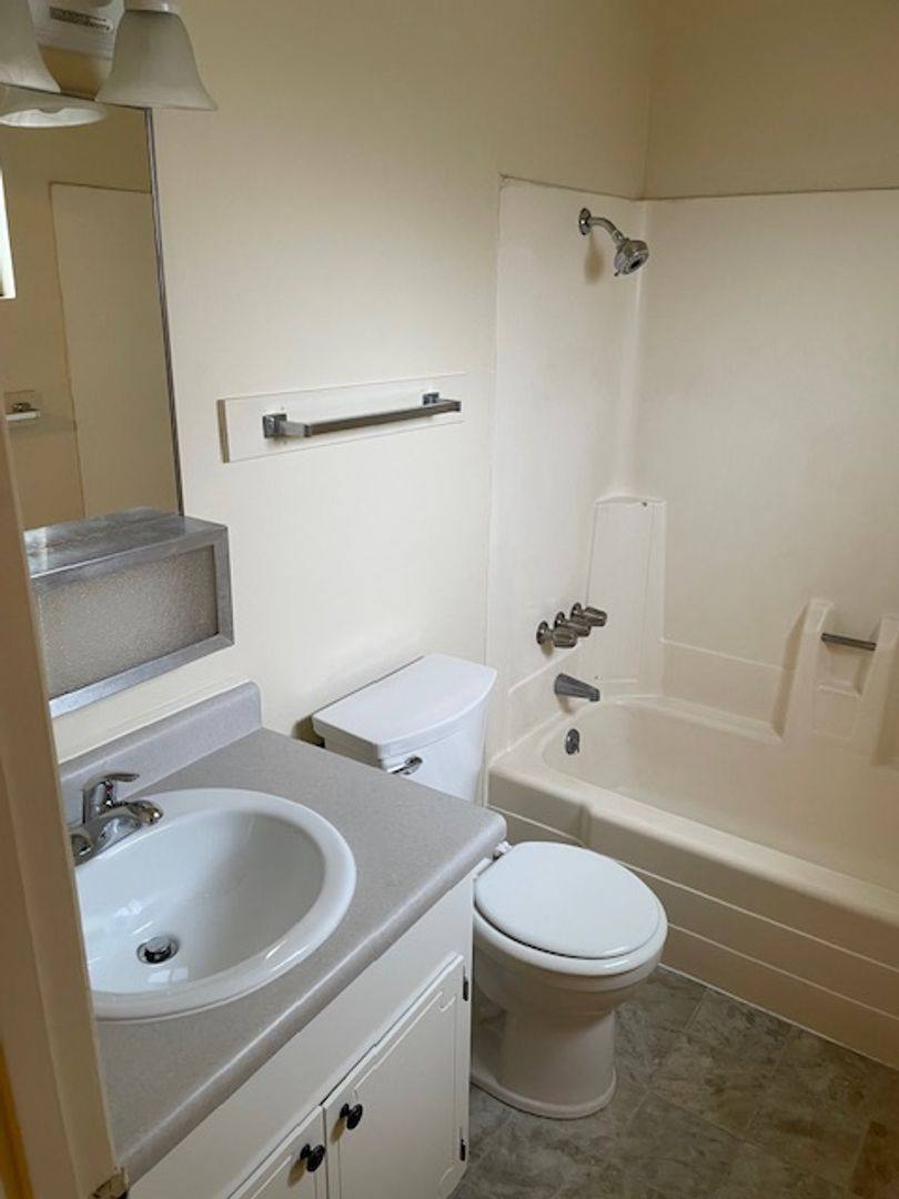 Apartment for rent at 1519 Locust St, Chico, CA 95928
