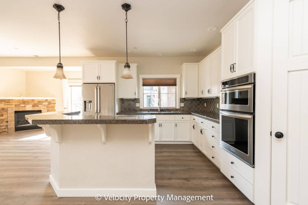 Townhouse for rent at 600 SW Otter Way, Bend, OR 97702