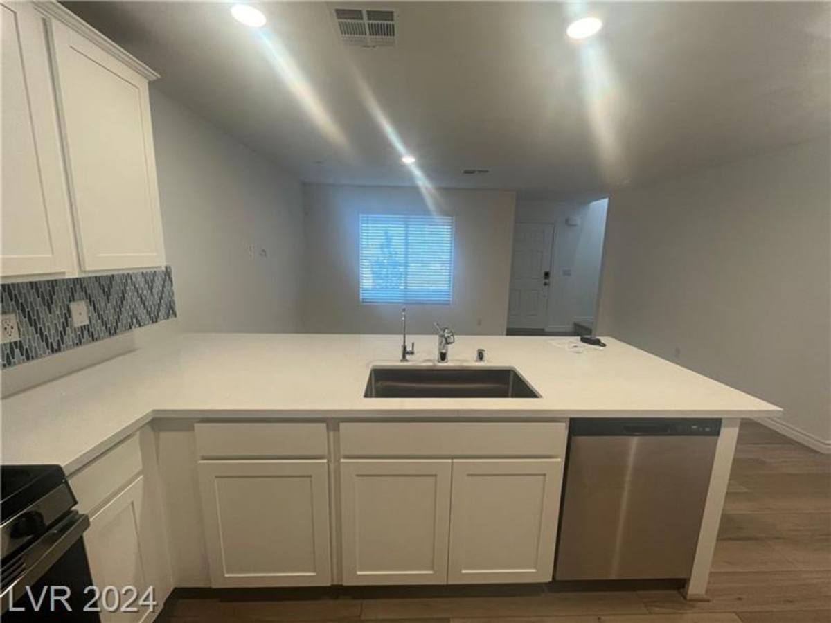 Townhouse for rent at 6212 Rathbone St, Las Vegas, NV 89166