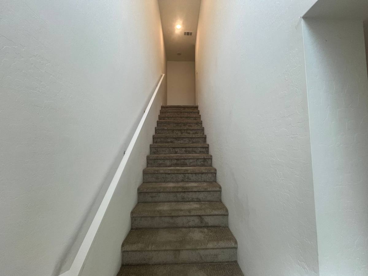 Townhouse for rent at 6212 Rathbone St, Las Vegas, NV 89166