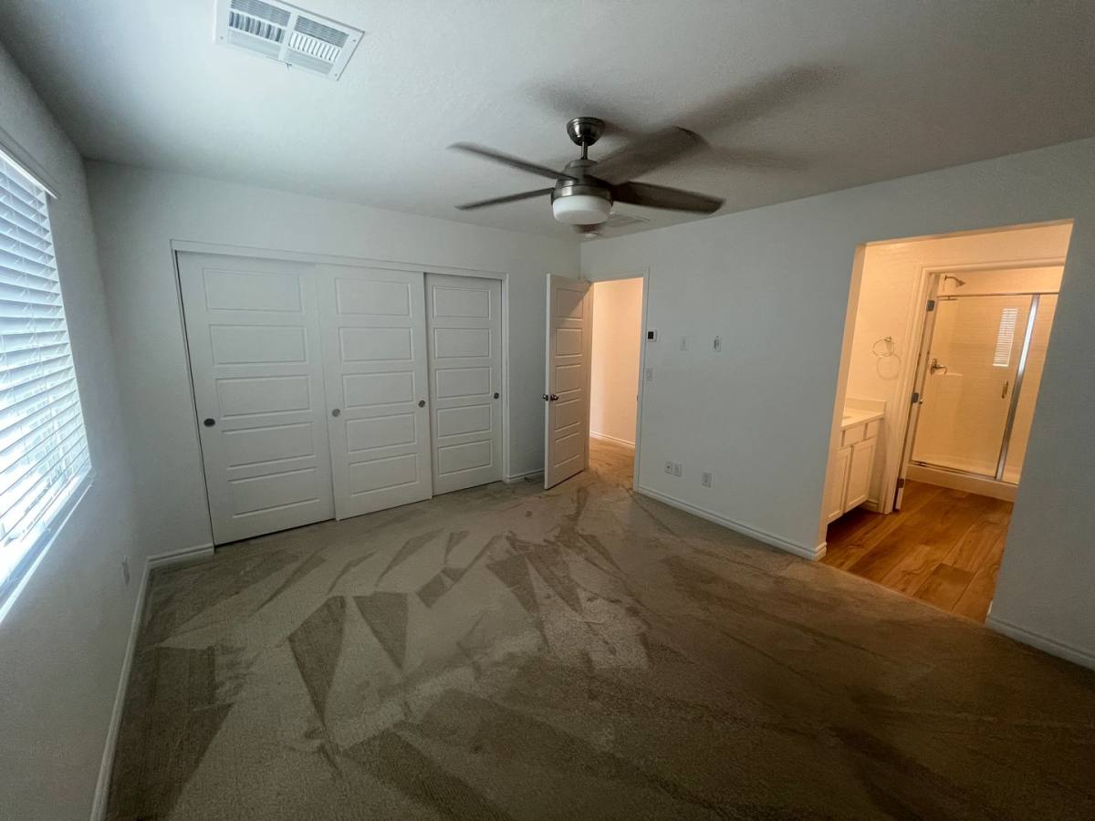 Townhouse for rent at 6212 Rathbone St, Las Vegas, NV 89166