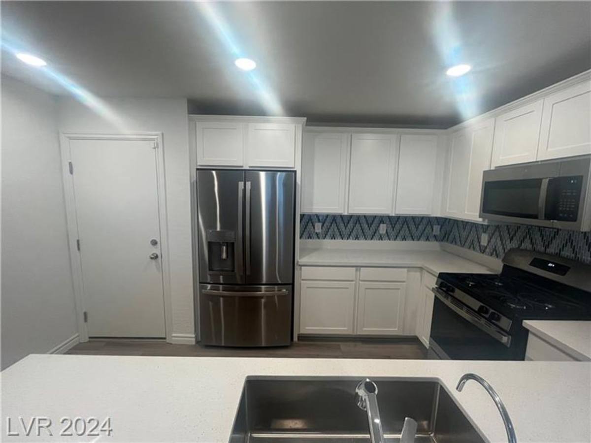 Townhouse for rent at 6212 Rathbone St, Las Vegas, NV 89166