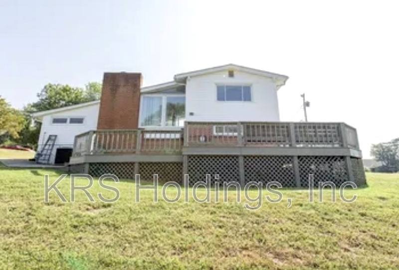 House for rent at 103 Middleboro Place, Lynchburg, VA 24502