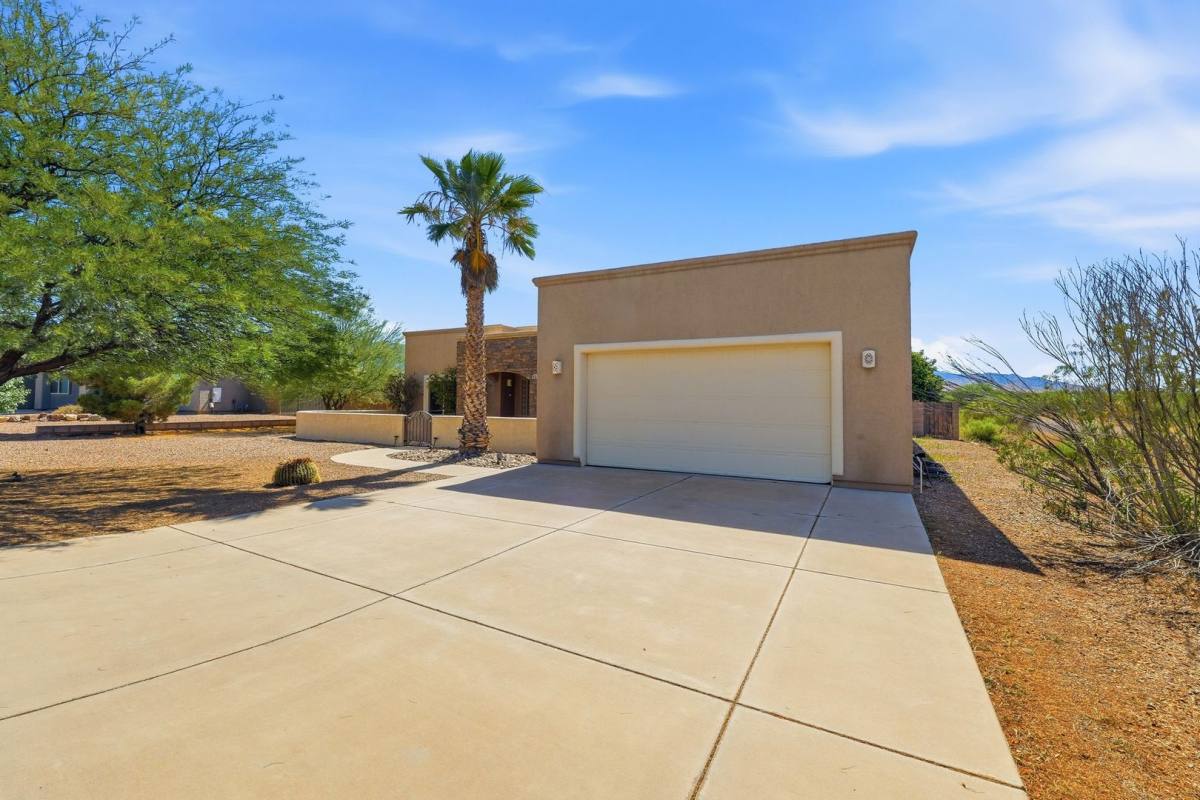 House for rent at 4212 S Hackberry Dr, Sierra Vista, AZ 85635