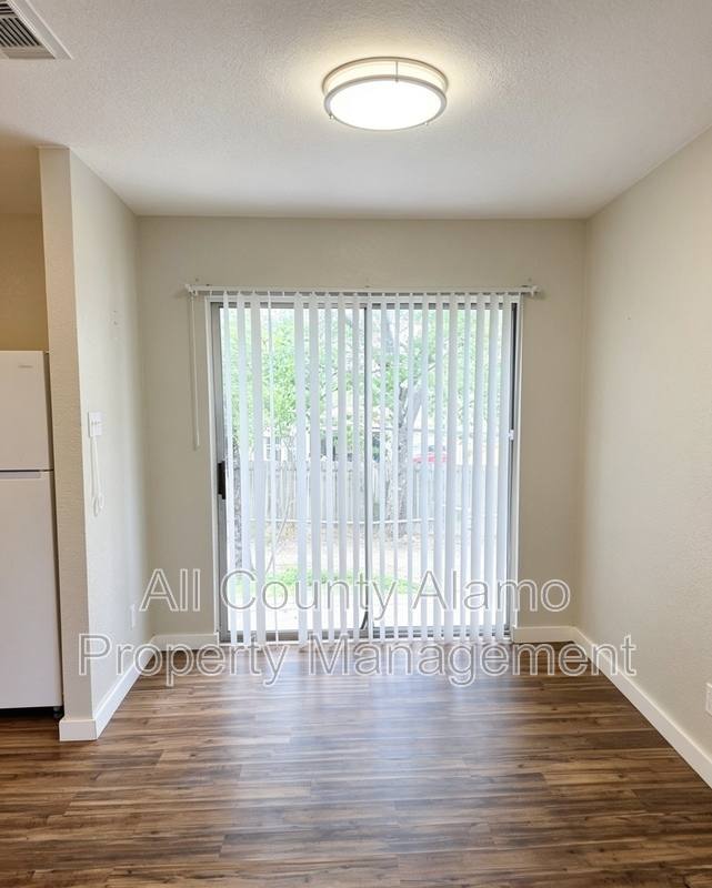 House for rent at 429 Zachry Dr, San Antonio, TX 78228