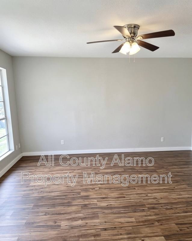 House for rent at 429 Zachry Dr, San Antonio, TX 78228