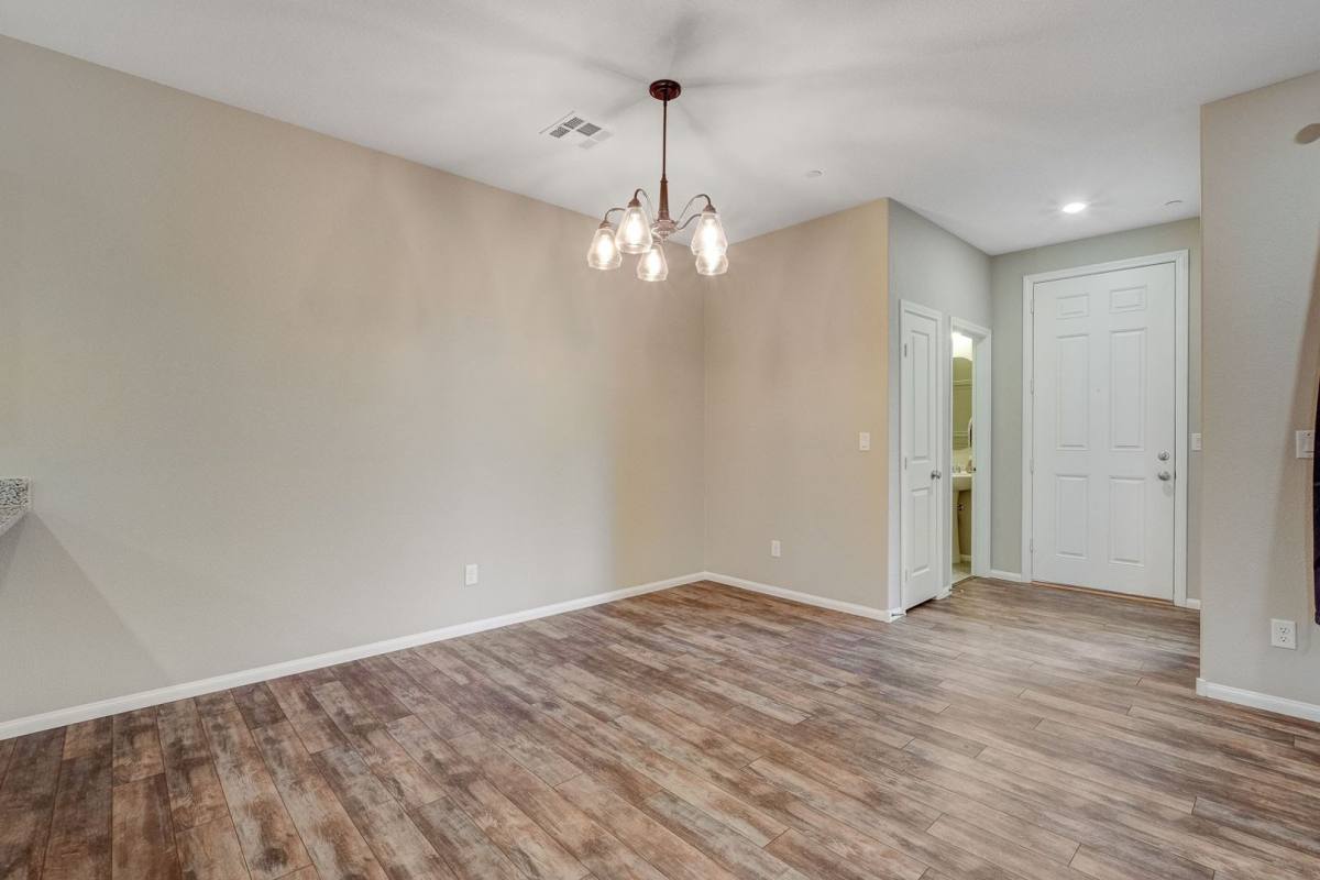 Townhouse for rent at 2806 Alenga St, Henderson, NV 89044