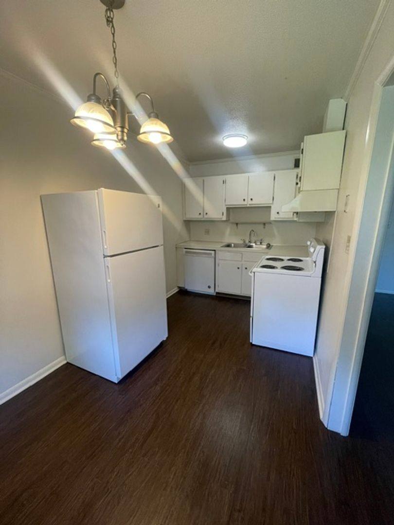 Condo for rent at 3828J Country Club Rd, Winston Salem, NC 27104