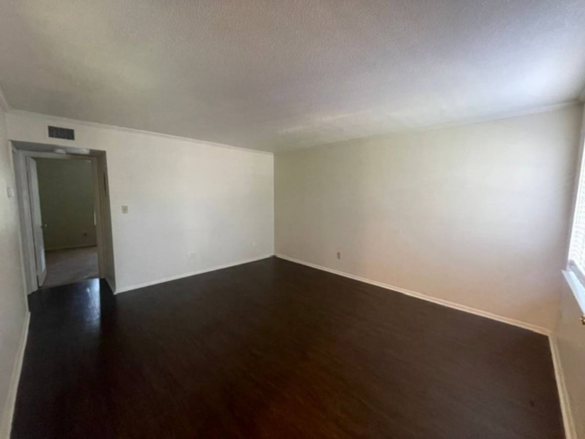 Condo for rent at 3828J Country Club Rd, Winston Salem, NC 27104