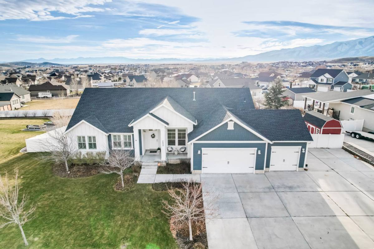 House for rent at 2098 E Elkhorn Rd, Eagle Mountain, UT 84005