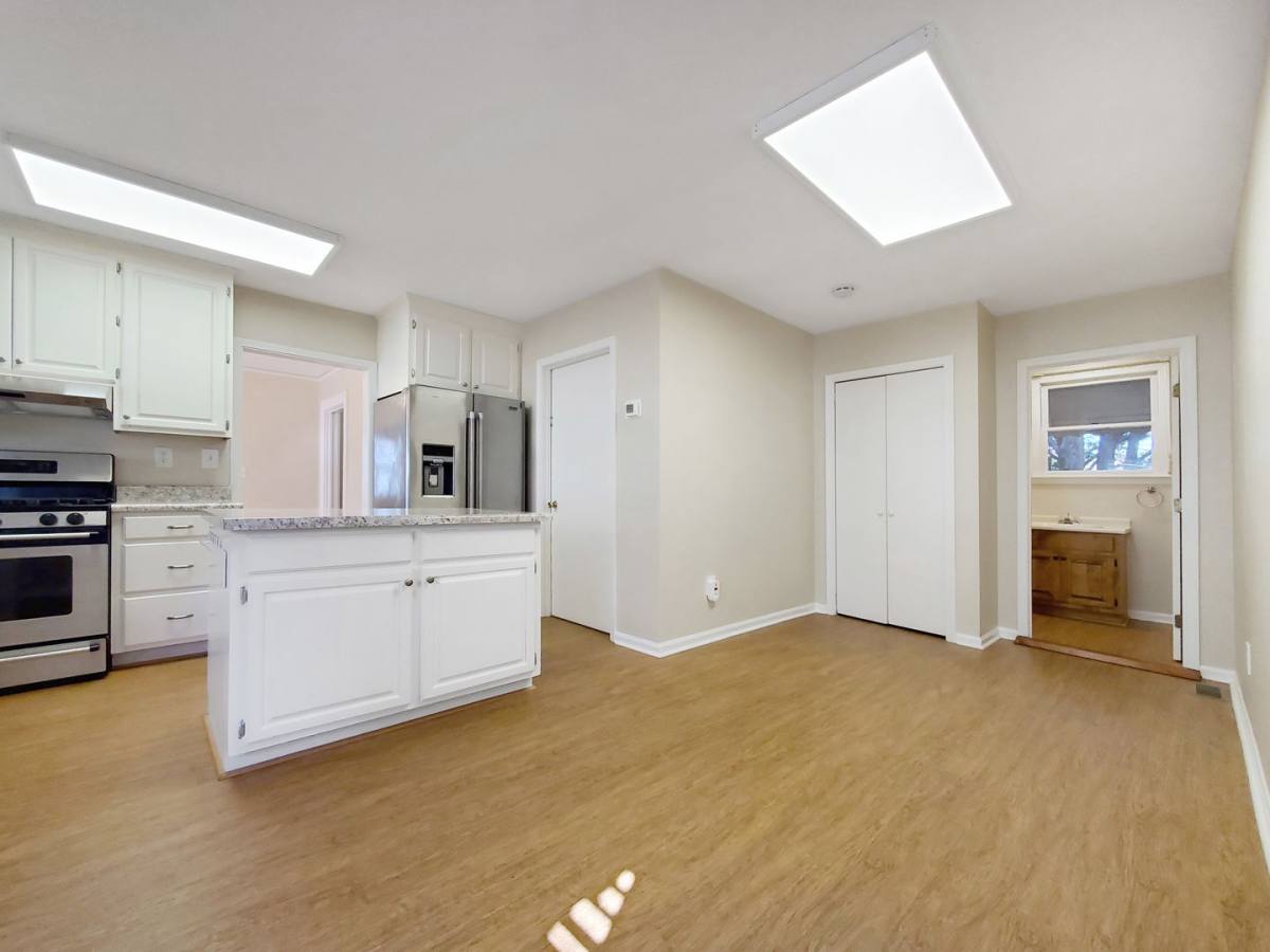 Apartment for rent at 504 University Ridge, Greenville, SC 29601