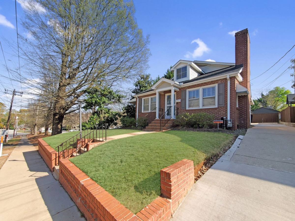 Apartment for rent at 504 University Ridge, Greenville, SC 29601