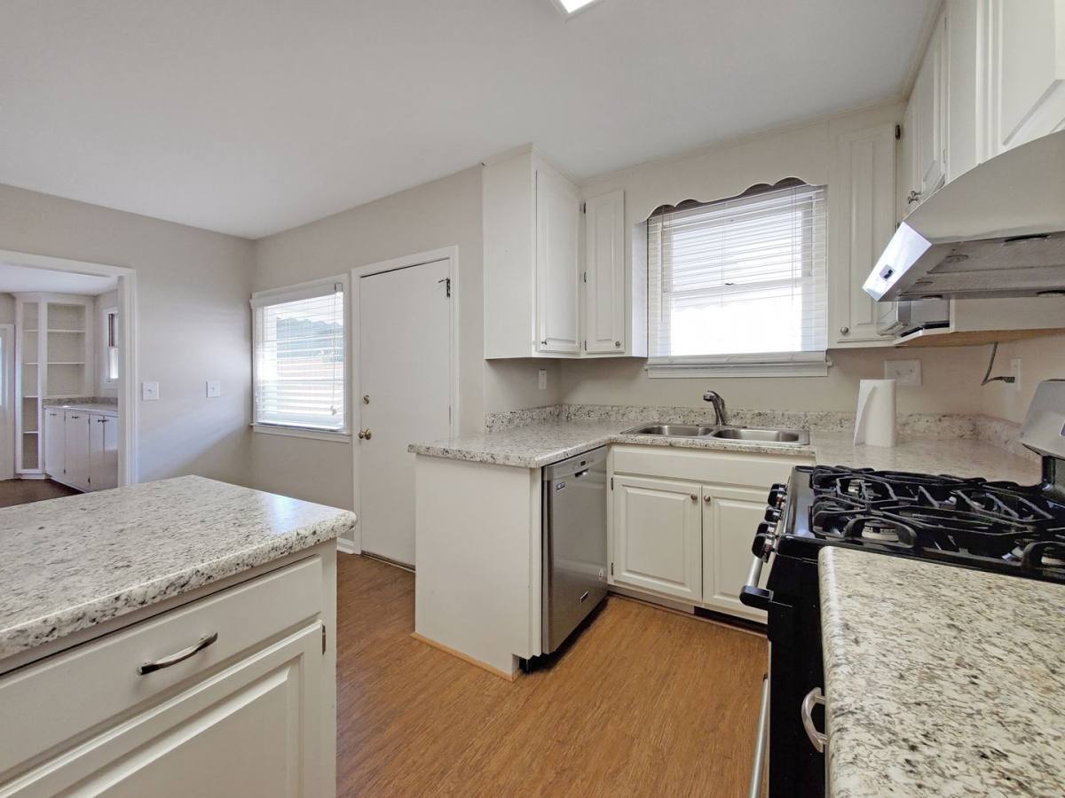 Apartment for rent at 504 University Ridge, Greenville, SC 29601