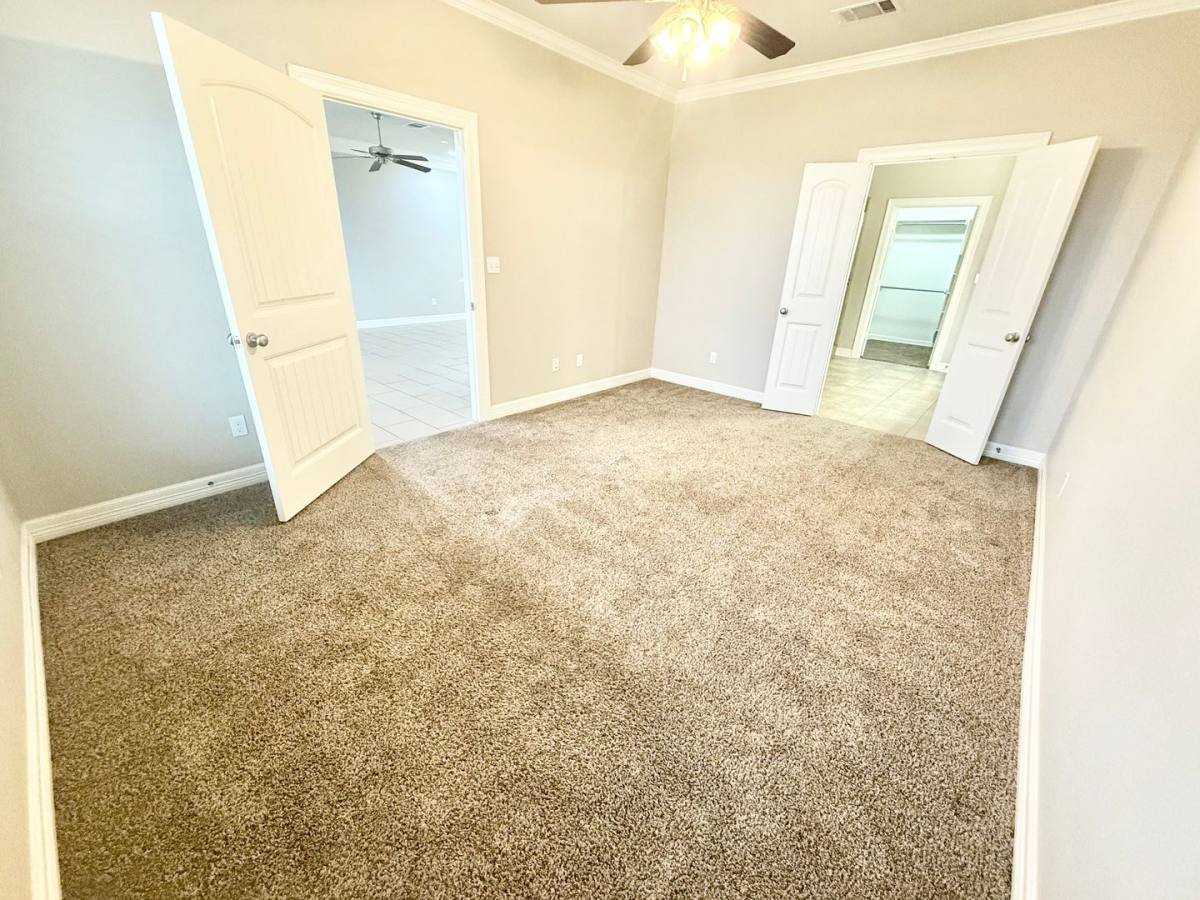 Townhouse for rent at 16440 County Rd #1004, Tyler, TX 75703