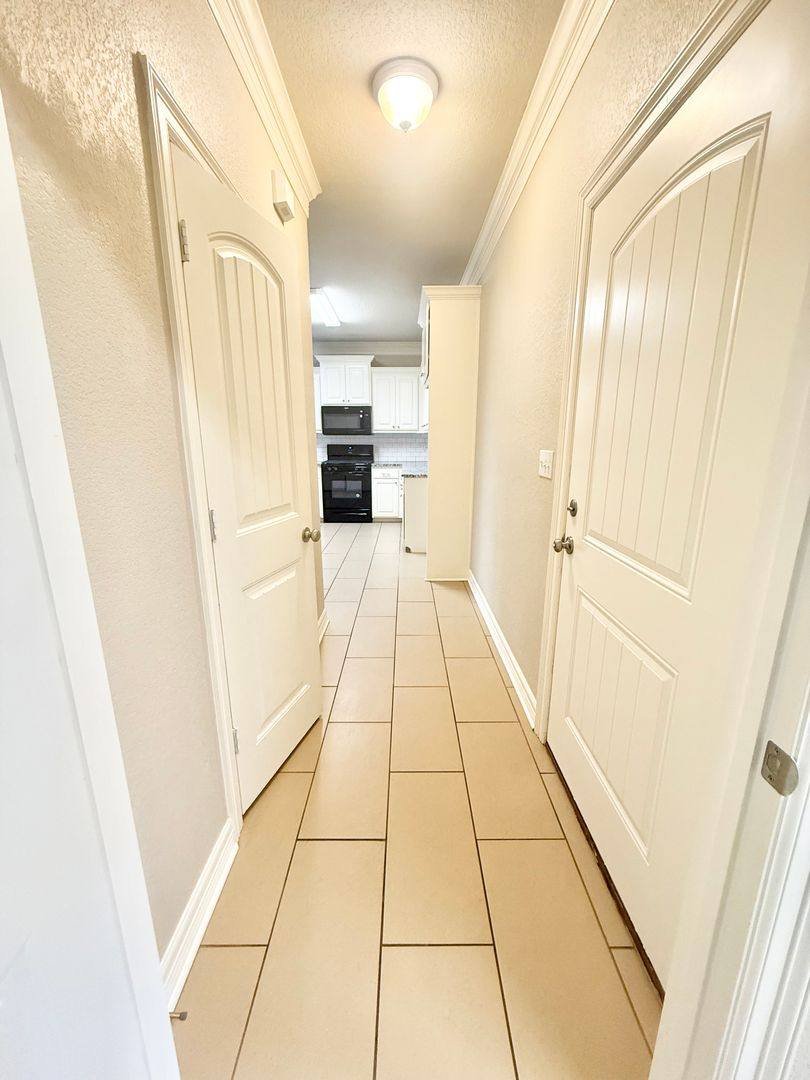 Townhouse for rent at 16440 County Rd #1004, Tyler, TX 75703