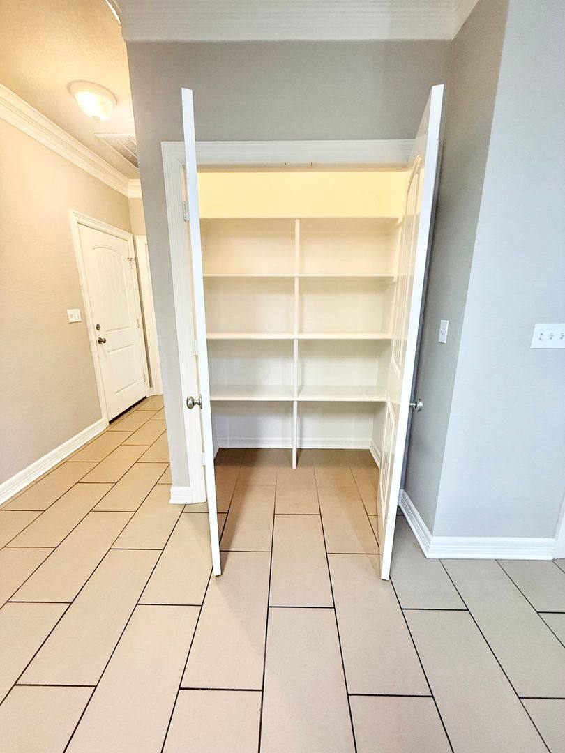 Townhouse for rent at 16440 County Rd #1004, Tyler, TX 75703