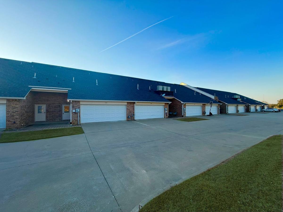 Townhouse for rent at 16440 County Rd #1004, Tyler, TX 75703