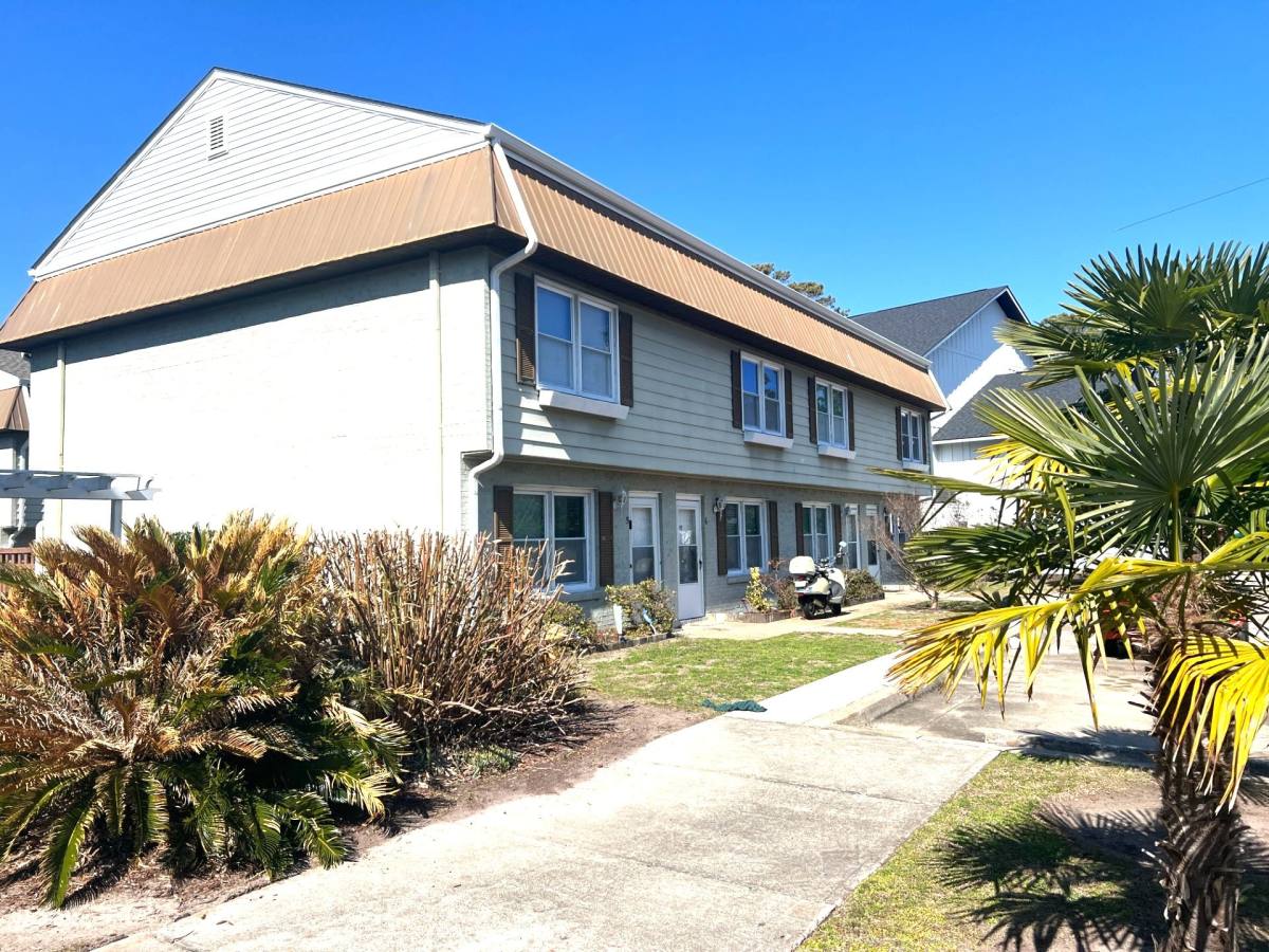 Townhouse for rent at 4805 Little River Rd #4, Myrtle Beach, SC 29577