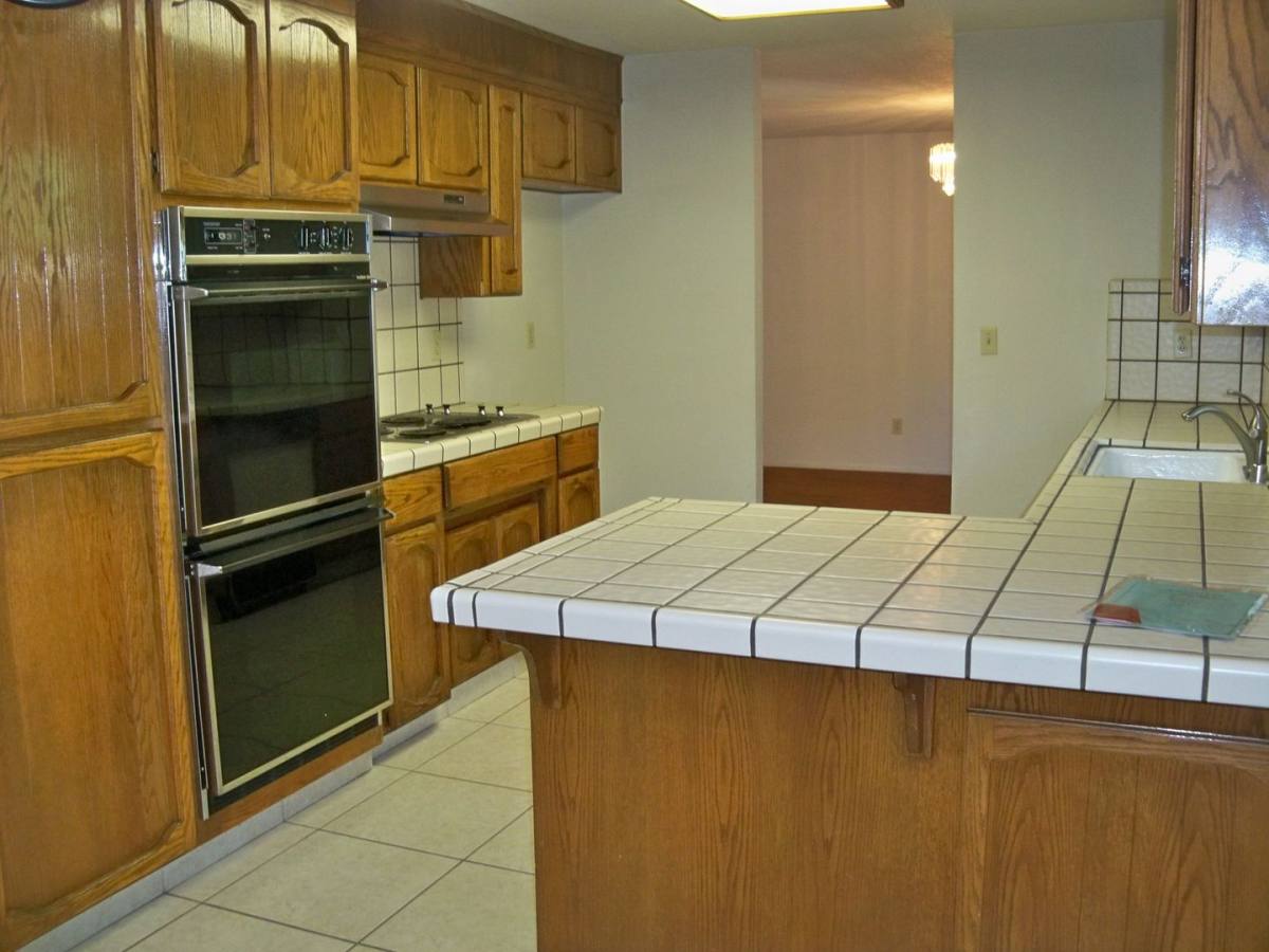 House for rent at 2124 Sunny Oak Court, Modesto, CA 95357