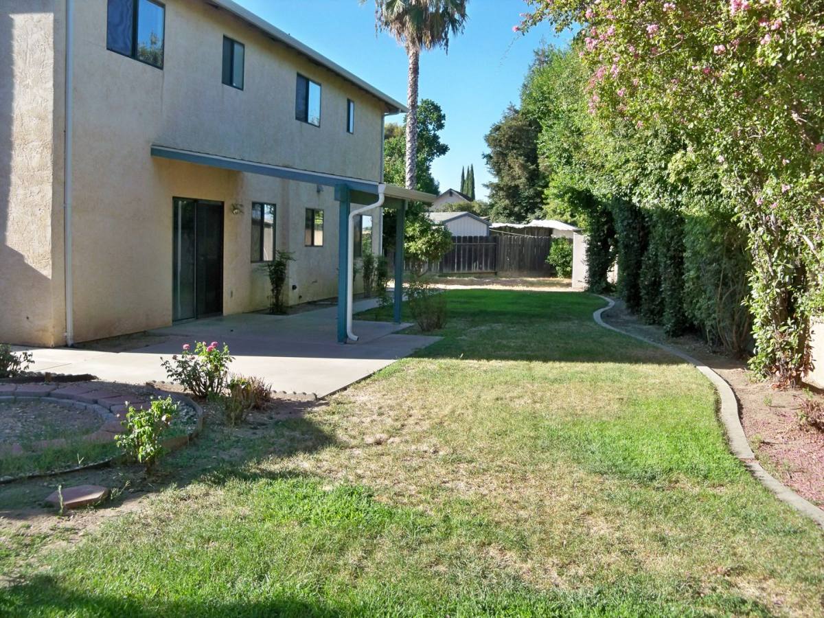 House for rent at 2124 Sunny Oak Court, Modesto, CA 95357