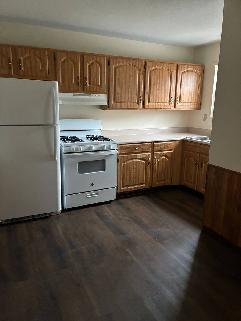 Townhouse for rent at 1843-1847 E 38th St, Erie, PA 16510