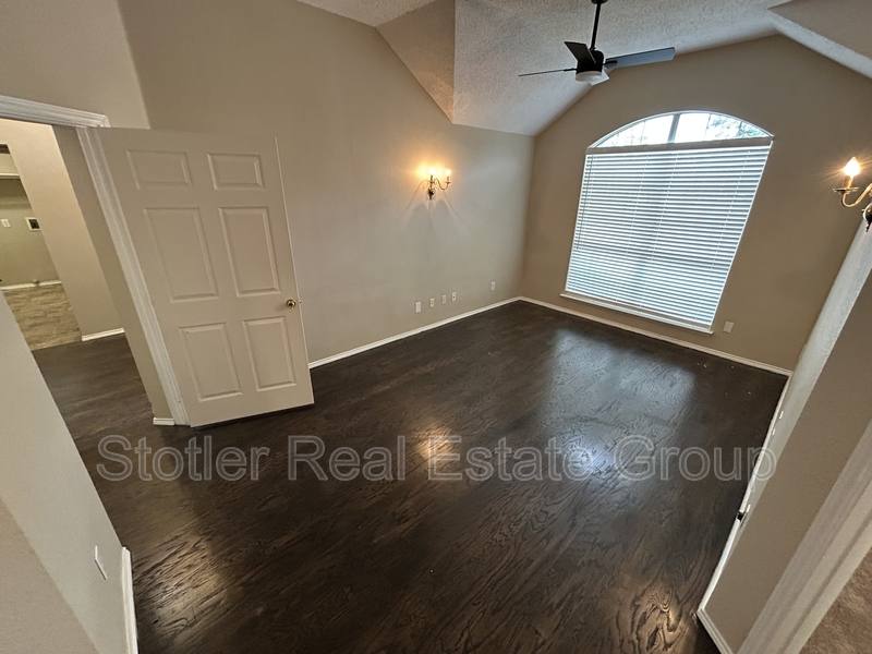 House for rent at 6720 Tabor Dr, Arlington, TX 76002