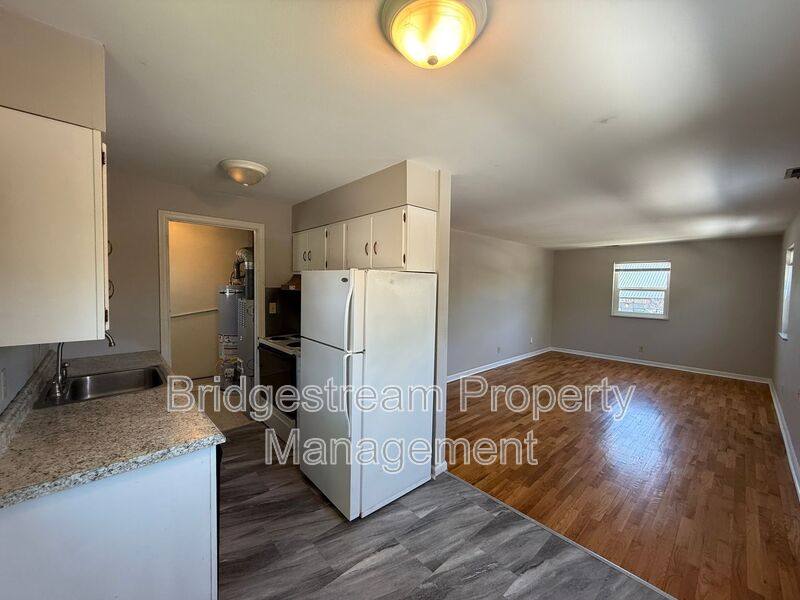 House for rent at 92 W Franklin St #3, Dayton, OH 45459