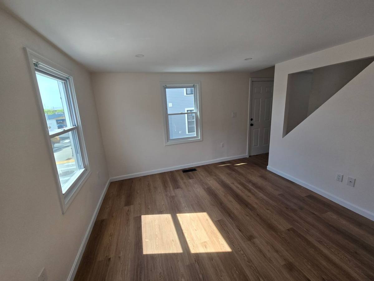 Apartment for rent at 10 Rantoul St, Beverly, MA 01915