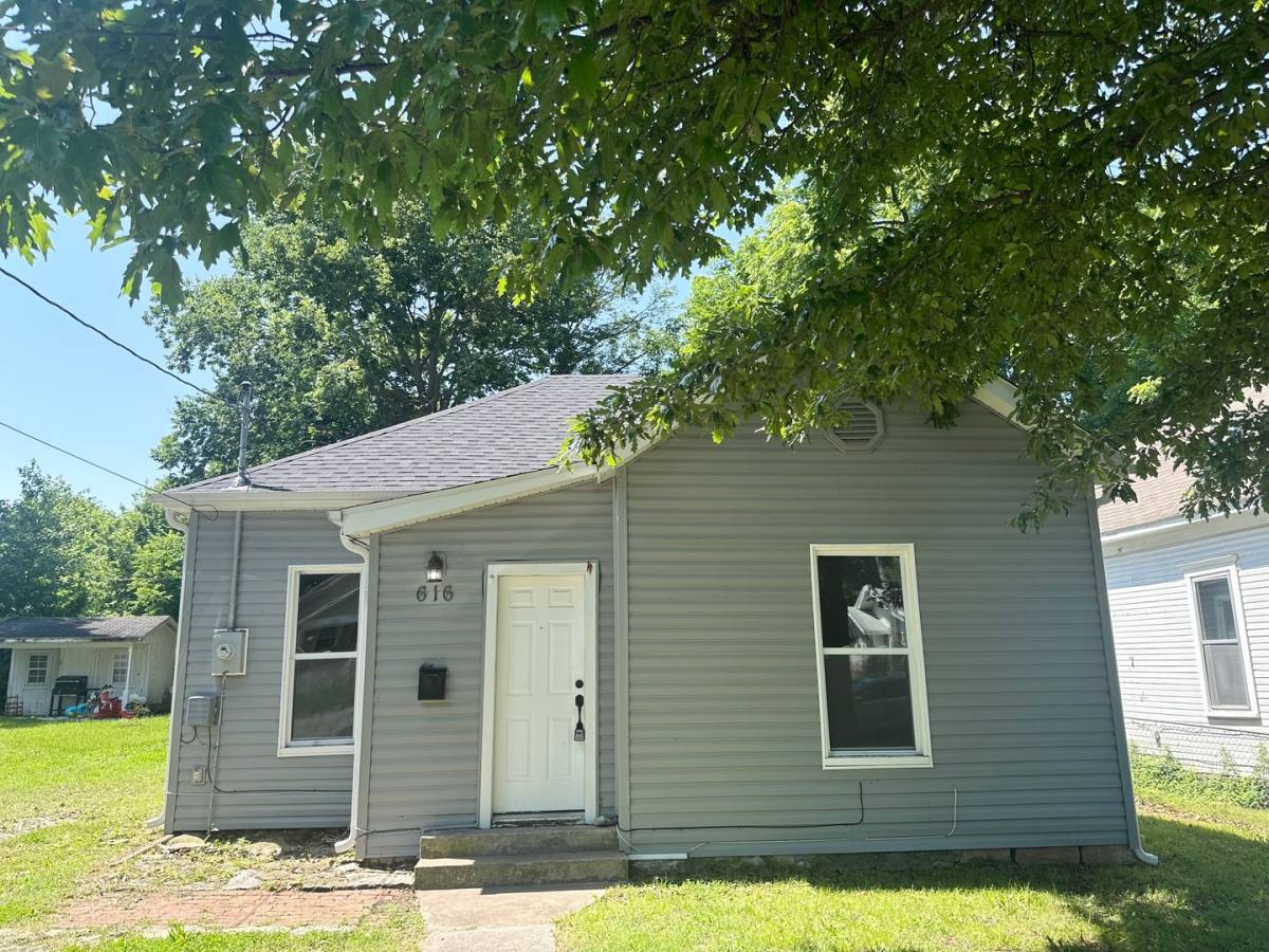 House for rent at 616 W Webster St, Springfield, MO 65802
