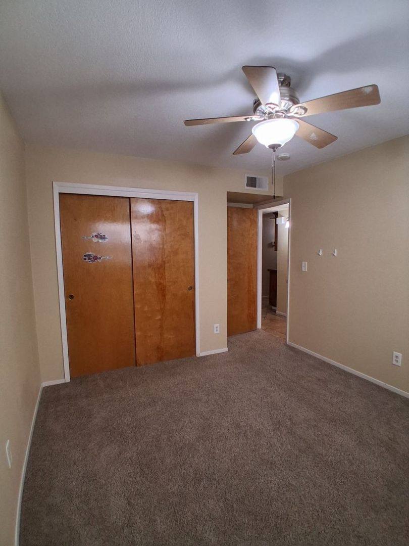 Apartment for rent at 1681 E Shea Dr, Fresno, CA 93720
