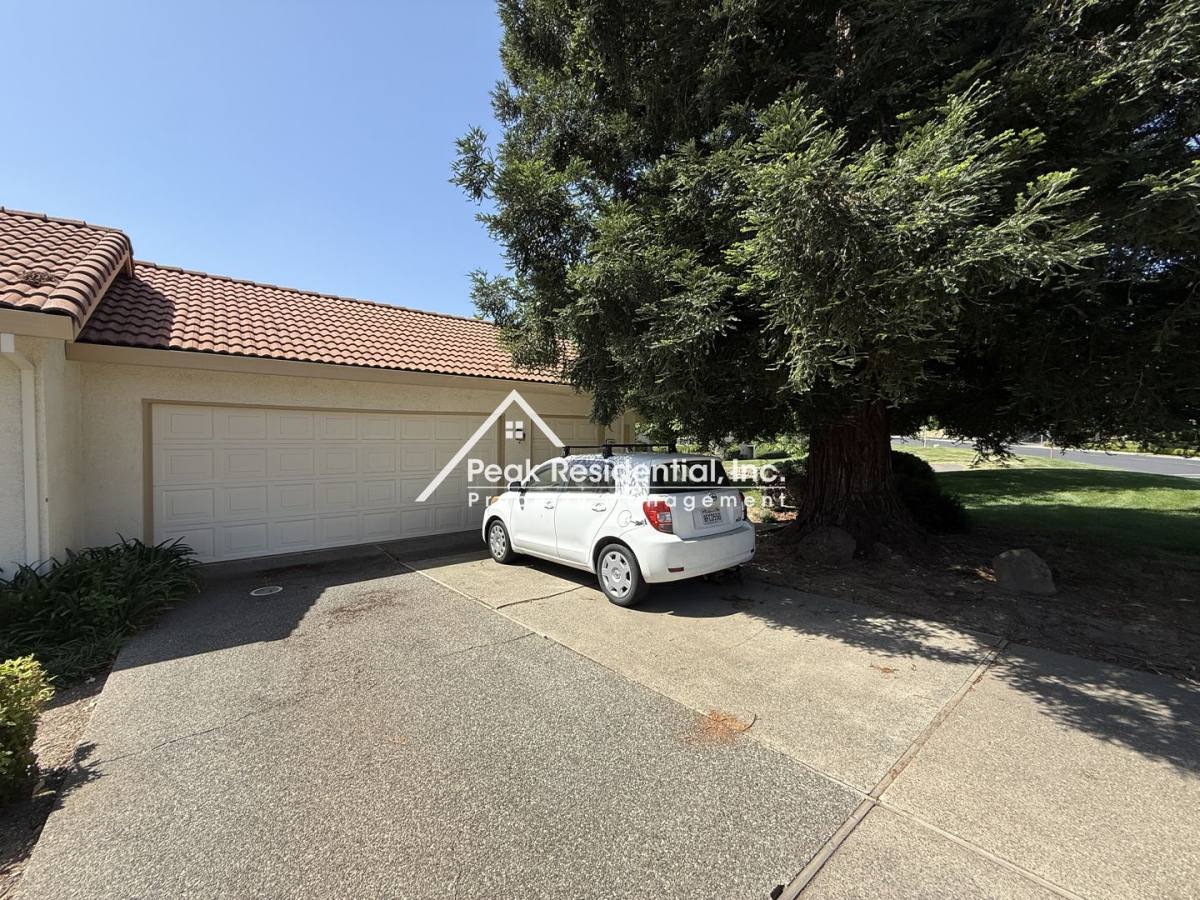 House for rent at 14942 Lago Dr, Sloughhouse, CA 95683
