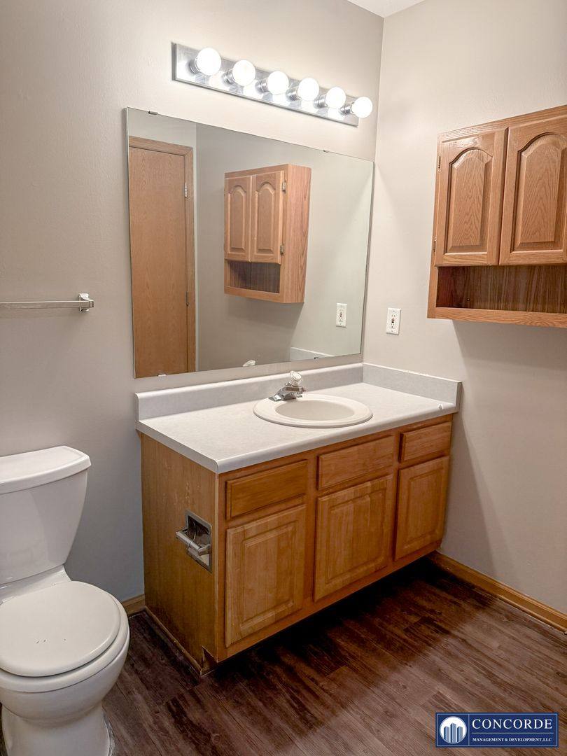Apartment for rent at 1911 W Lake St, Lincoln, NE 68522