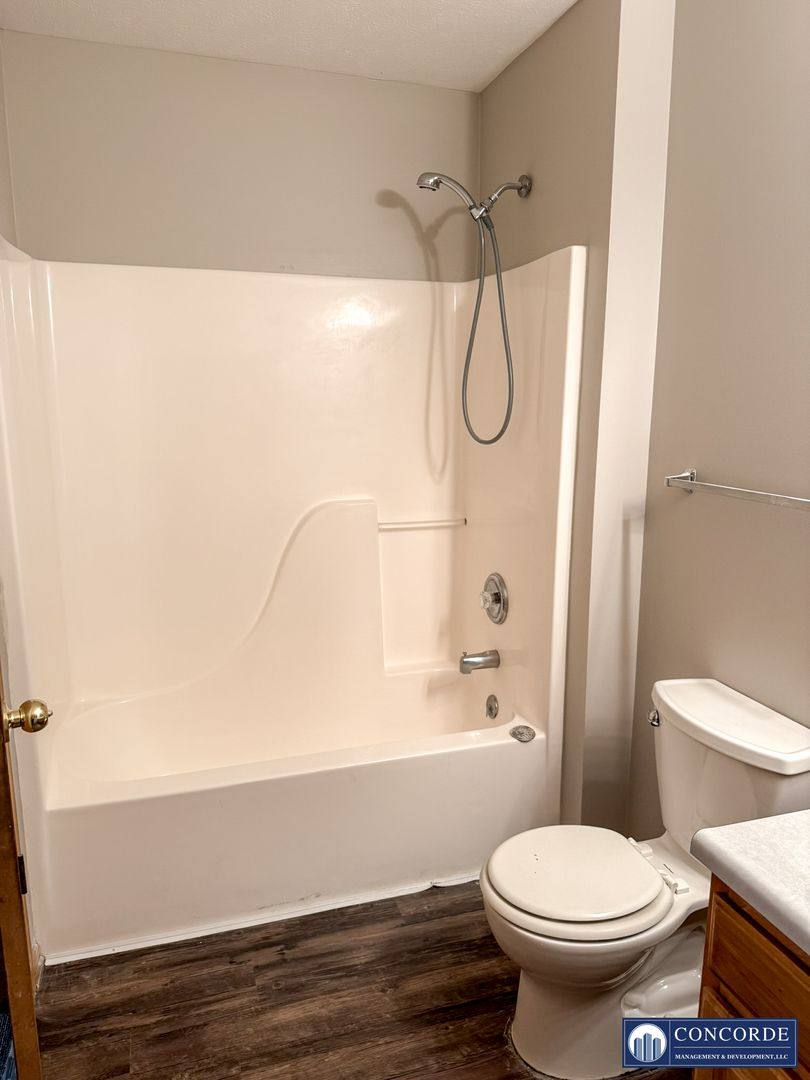 Apartment for rent at 1911 W Lake St, Lincoln, NE 68522