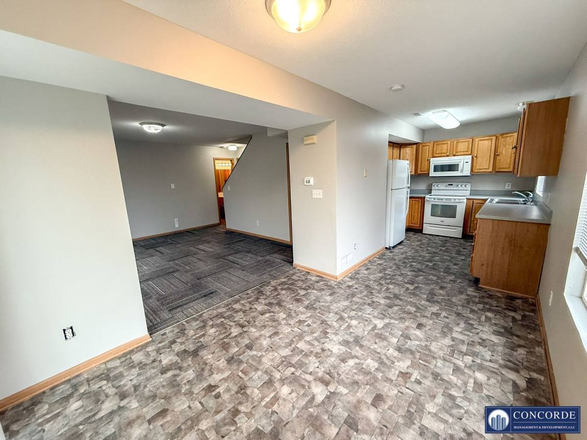 Apartment for rent at 1911 W Lake St, Lincoln, NE 68522