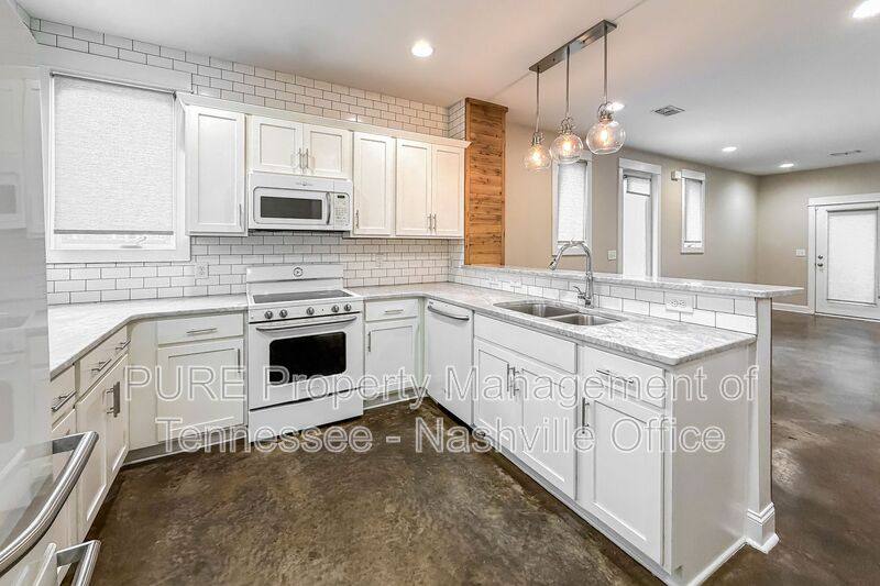 Townhouse for rent at 913 N 12th St #1, Nashville, TN 37206