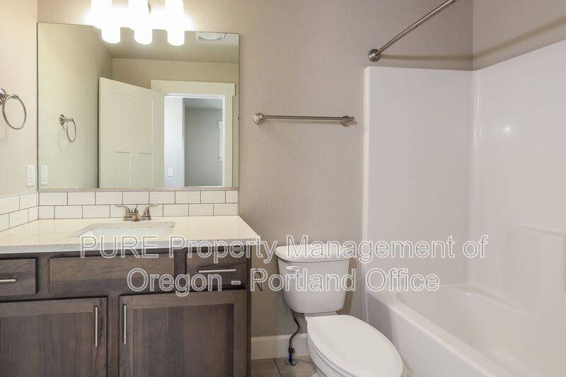 Apartment for rent at 215 NE Regan Hill Loop, Estacada, OR 97023