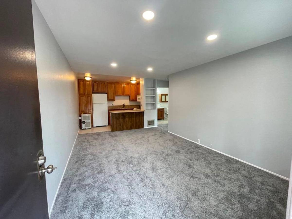 Apartment for rent at 6366 Rancho Mission Rd, San Diego, CA 92108