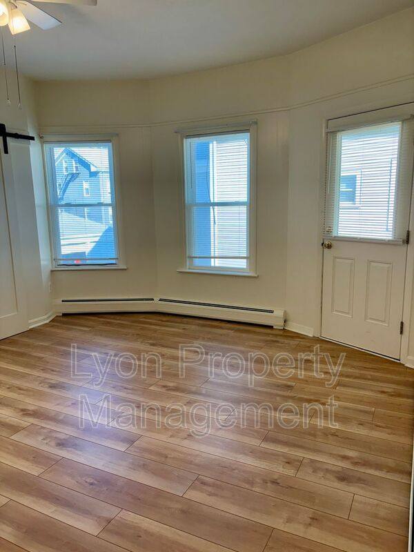 Apartment for rent at 84 Prospect St #4, Pawtucket, RI 02860