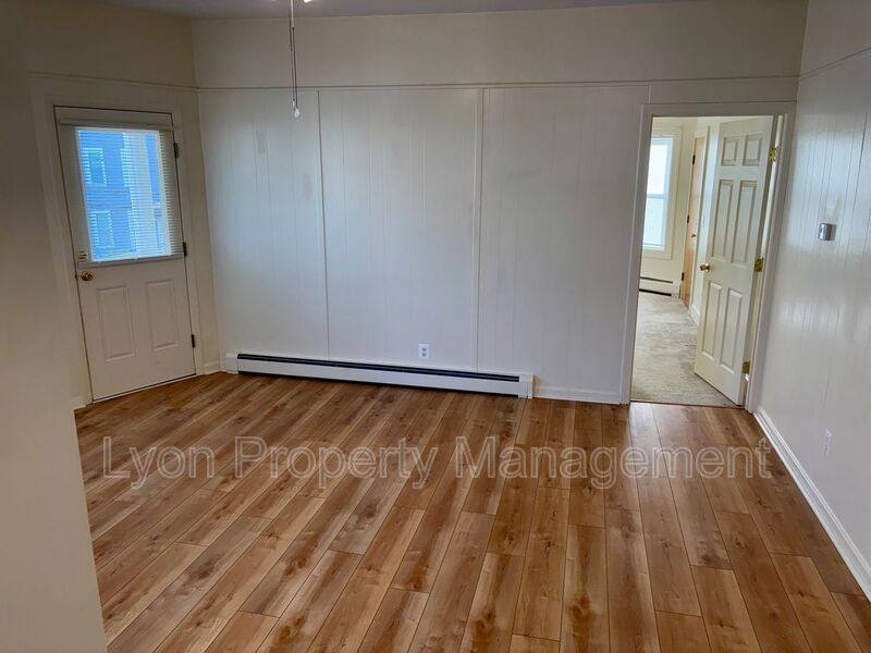 Apartment for rent at 84 Prospect St #4, Pawtucket, RI 02860