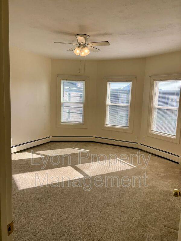 Apartment for rent at 84 Prospect St #4, Pawtucket, RI 02860