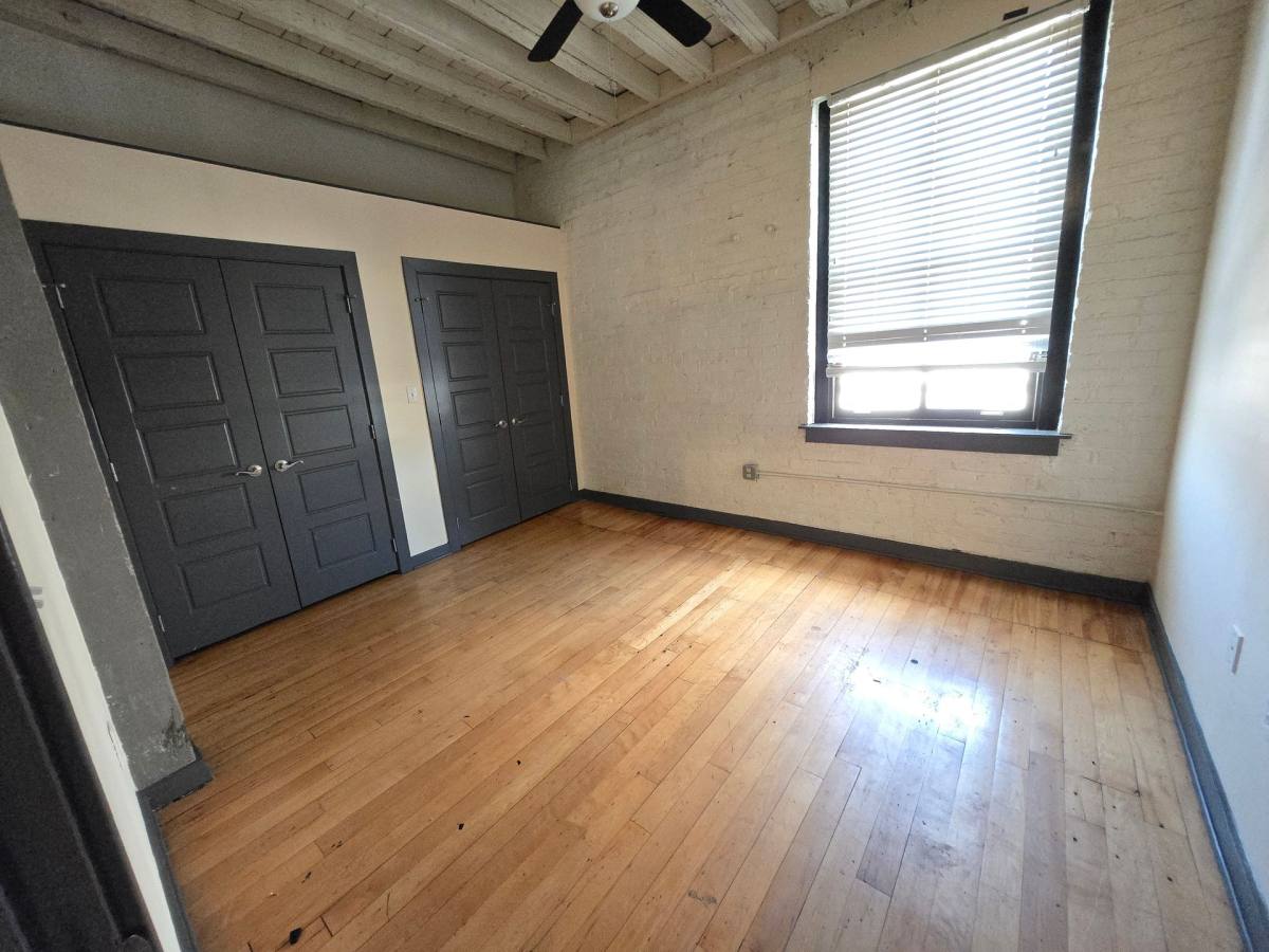 Apartment for rent at 325 Brown St, Petersburg, VA 23803