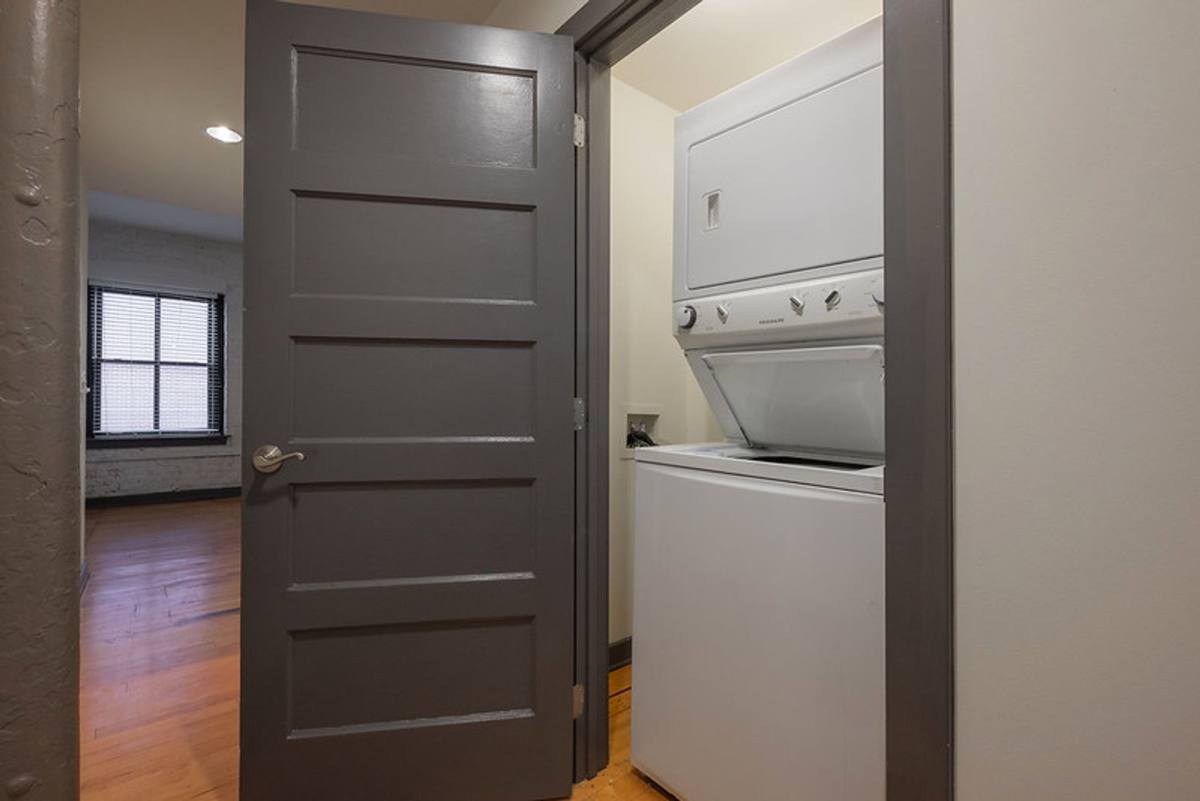 Apartment for rent at 325 Brown St, Petersburg, VA 23803