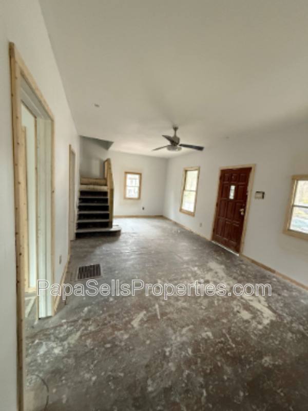 House for rent at 327 E Stuart Ave, Decatur, IL 62526