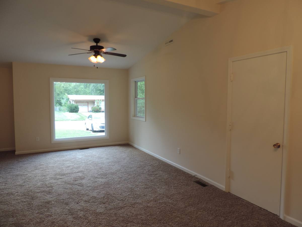 House for rent at 804 E Clark, Warrensburg, MO 64093