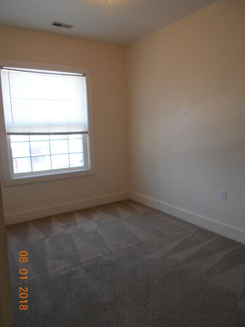 Apartment for rent at 312-16 E 1st St, Newberg, OR 97132
