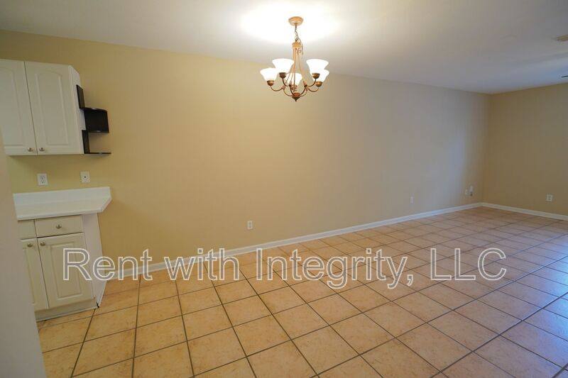 Townhouse for rent at 847 W Georgia St 2, Tallahassee, FL 32304