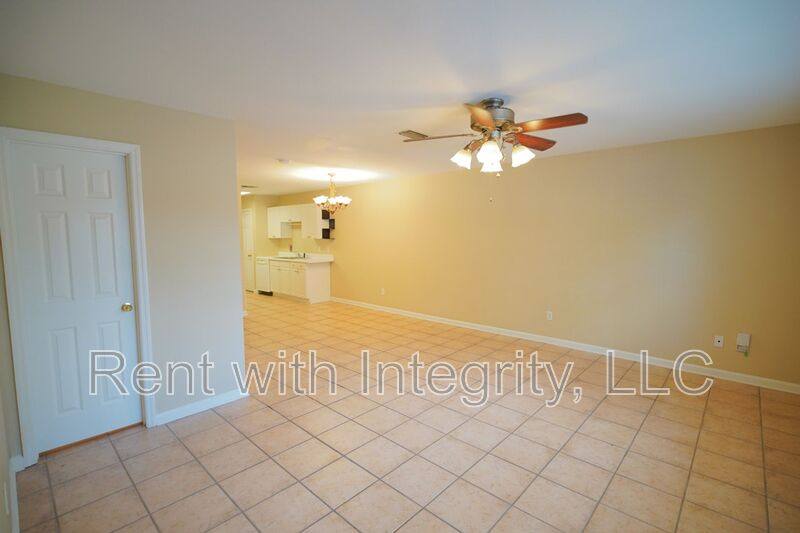 Townhouse for rent at 847 W Georgia St 2, Tallahassee, FL 32304