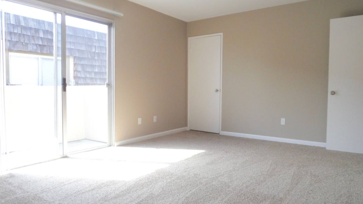 Townhouse for rent at 1300 Holly Ave, Imperial Beach, CA 91932
